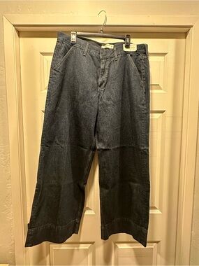 Abercrombie & Fitch Relaxed Wide-Leg Dark Blue Jeans